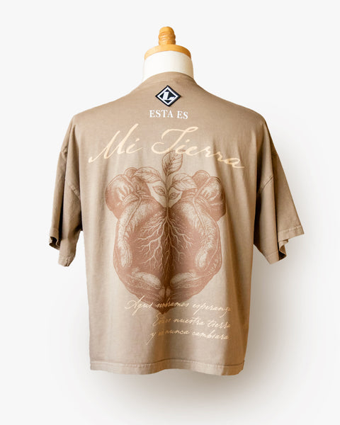Esta Es Mi Tierra Graphic Tee