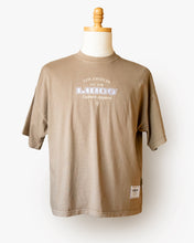 Load image into Gallery viewer, Esta Es Mi Tierra Graphic Tee
